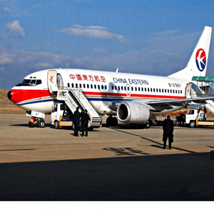 中川航空运输航空快运业稳步发展的原因是什么？